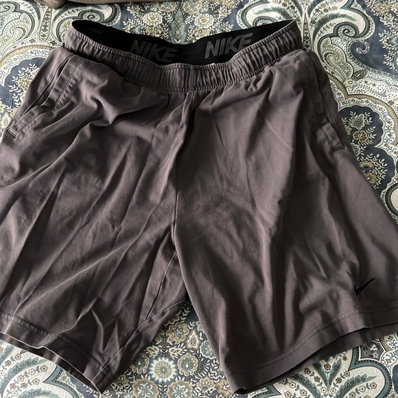 Mens Nike Shorts - Picture 1 of 3
